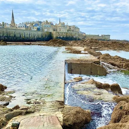 Greener Pastures - Normandy Self Catering Daire