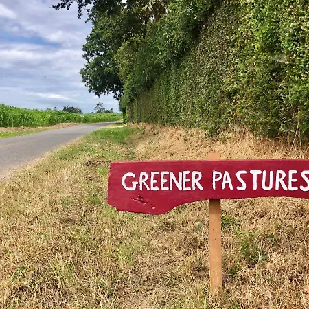 Daire Greener Pastures - Normandy Self Catering *