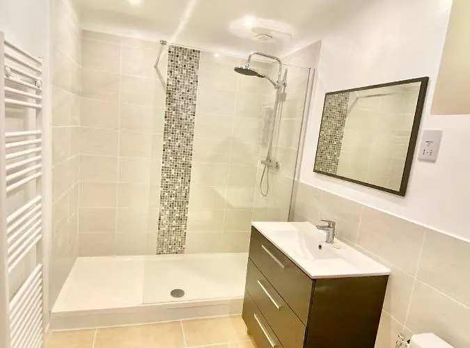 Greener Pastures - Normandy Self Catering